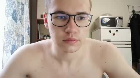 Yminoske online show from November 19, 4:01 am