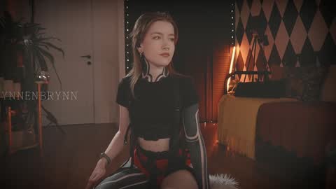 ynnenbrynn online show from December 5, 7:38 am