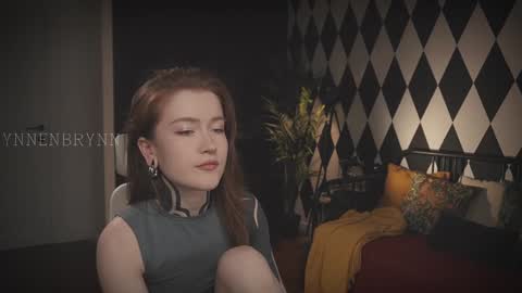 ynnenbrynn online show from January 17, 7:19 am