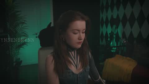 ynnenbrynn online show from January 25, 11:23 am