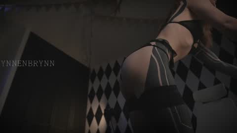 ynnenbrynn online show from February 6, 6:40 am