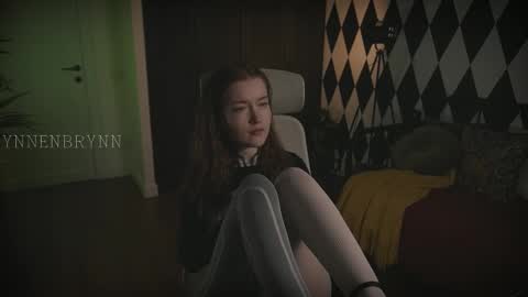 ynnenbrynn online show from February 21, 10:39 am