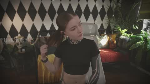 ynnenbrynn online show from March 10, 4:49 am