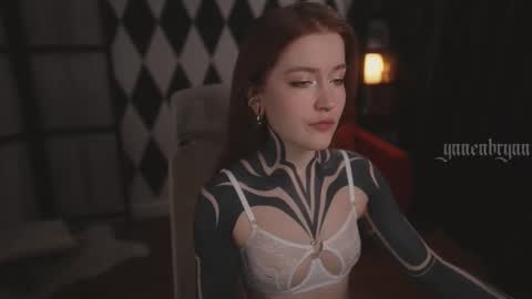 ynnenbrynn online show from September 12, 7:19 am