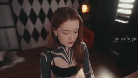 ynnenbrynn online show from September 13, 8:47 am