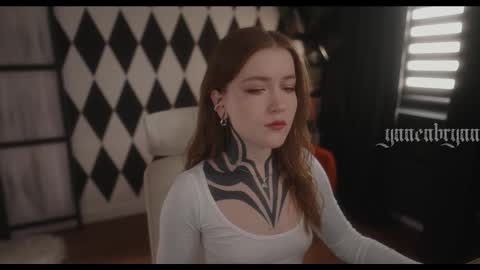 ynnenbrynn online show from October 8, 6:44 am