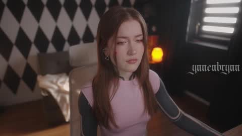 ynnenbrynn online show from October 27, 6:50 am