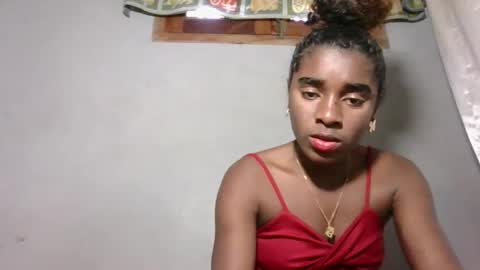 yolandrina05 online show from October 28, 1:58 pm