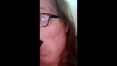 yomoopy online show from December 4, 6:12 am