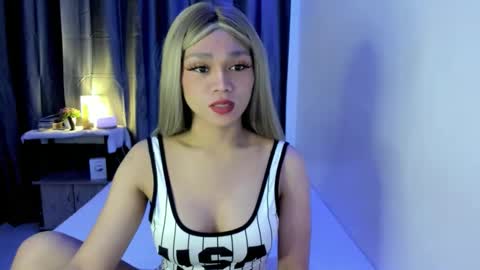 Snapshot of yonas_fucktoy chatting on September 20, 2:12 am yona online show from September 20, 2:12 am