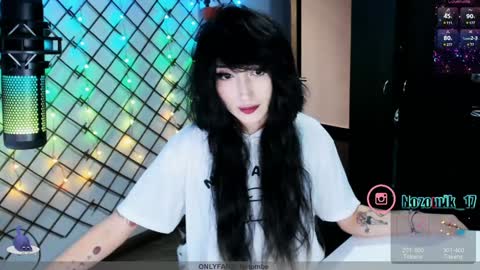 Snapshot of yoshino_san chatting on December 30, 9:40 pm you can call me Andy or yoshi 3 online show from December 30, 9:40 pm