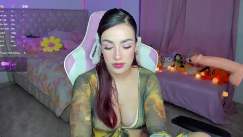 Ana online show from December 7, 8:11 am