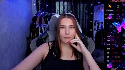 Snapshot of you_lika chatting on December 14, 6:02 am Lika online show from December 14, 6:02 am