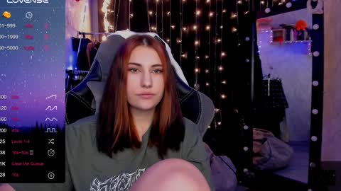 Snapshot of you_lika chatting on December 19, 1:40 pm Lika online show from December 19, 1:40 pm