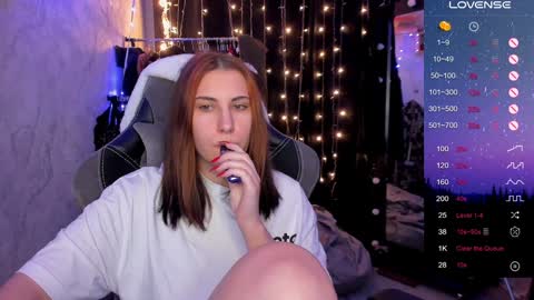 Snapshot of you_lika chatting on December 21, 1:58 am Lika online show from December 21, 1:58 am