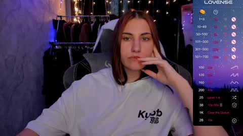 Snapshot of you_lika chatting on December 21, 5:03 am Lika online show from December 21, 5:03 am