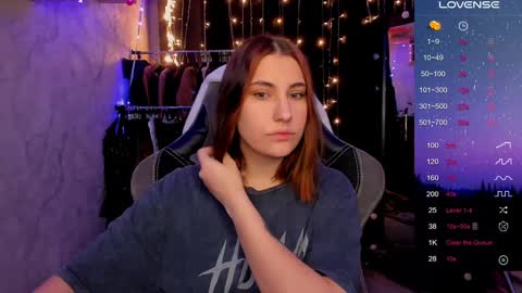 Snapshot of you_lika chatting on December 25, 1:53 am Lika online show from December 25, 1:53 am