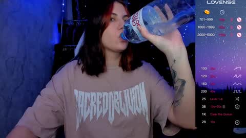 Snapshot of you_lika chatting on January 11, 5:10 am Lika online show from January 11, 5:10 am