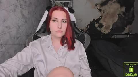 Snapshot of you_lika chatting on October 5, 3:21 pm Lika online show from October 5, 3:21 pm