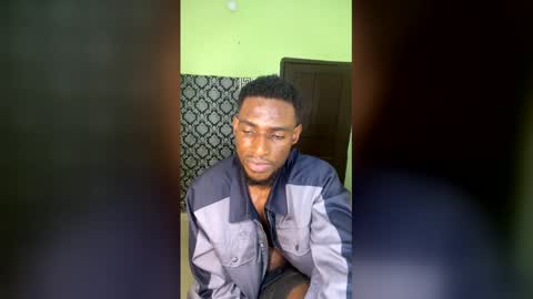 youdeedouglas9 online show from December 23, 12:52 am