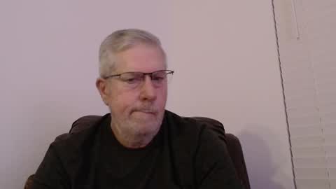 Snapshot of yougogirl_3 chatting on January 21, 12:29 pm Colorado Guy Straight online show from January 21, 12:29 pm