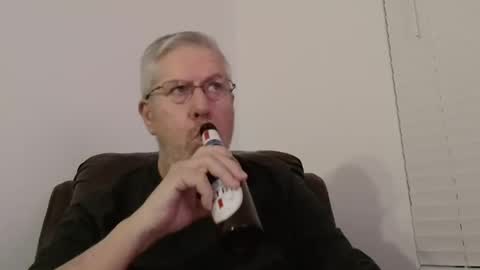 Snapshot of yougogirl_3 chatting on January 29, 4:15 am Colorado Guy Straight online show from January 29, 4:15 am