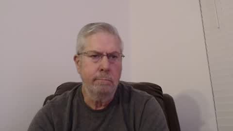 Snapshot of yougogirl_3 chatting on February 1, 4:03 am Colorado Guy Straight online show from February 1, 4:03 am