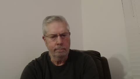 Snapshot of yougogirl_3 chatting on February 2, 4:05 am Colorado Guy Straight online show from February 2, 4:05 am