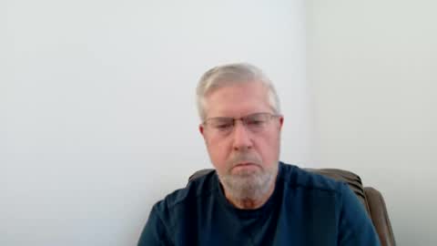 Snapshot of yougogirl_3 chatting on February 7, 9:15 pm Colorado Guy Straight online show from February 7, 9:15 pm