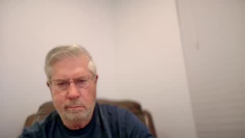 Snapshot of yougogirl_3 chatting on February 9, 3:43 am Colorado Guy Straight online show from February 9, 3:43 am