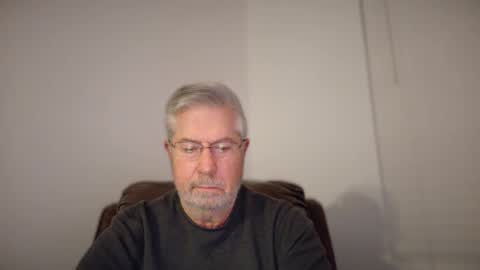 Snapshot of yougogirl_3 chatting on February 11, 3:18 am Colorado Guy Straight online show from February 11, 3:18 am