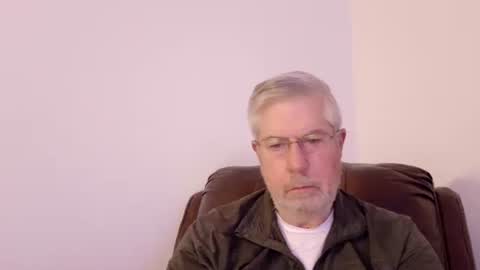 Snapshot of yougogirl_3 chatting on February 16, 9:59 am Colorado Guy Straight online show from February 16, 9:59 am