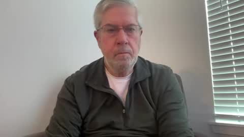 Snapshot of yougogirl_3 chatting on February 16, 2:54 pm Colorado Guy Straight online show from February 16, 2:54 pm