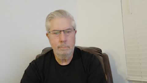 Snapshot of yougogirl_3 chatting on February 24, 4:16 am Colorado Guy Straight online show from February 24, 4:16 am