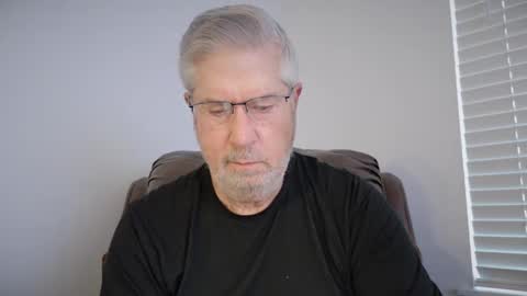 Snapshot of yougogirl_3 chatting on February 25, 1:50 pm Colorado Guy Straight online show from February 25, 1:50 pm