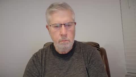 Snapshot of yougogirl_3 chatting on March 3, 3:41 am Colorado Guy Straight online show from March 3, 3:41 am