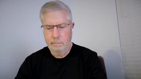 Snapshot of yougogirl_3 chatting on March 4, 5:00 am Colorado Guy Straight online show from March 4, 5:00 am