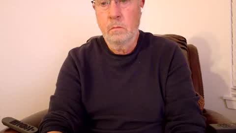 Snapshot of yougogirl_3 chatting on March 5, 5:18 am Colorado Guy Straight online show from March 5, 5:18 am