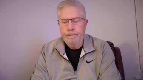 Snapshot of yougogirl_3 chatting on March 7, 12:01 pm Colorado Guy Straight online show from March 7, 12:01 pm