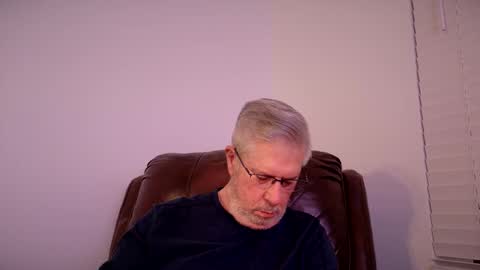 Snapshot of yougogirl_3 chatting on March 8, 5:28 am Colorado Guy Straight online show from March 8, 5:28 am