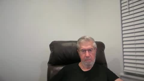 Snapshot of yougogirl_3 chatting on September 9, 2:22 am Colorado Guy Straight online show from September 9, 2:22 am