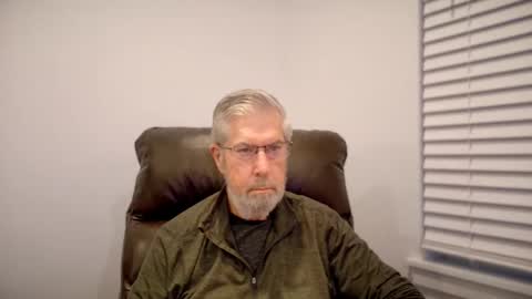 Snapshot of yougogirl_3 chatting on September 10, 12:16 pm Colorado Guy Straight online show from September 10, 12:16 pm