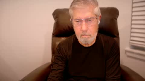 Snapshot of yougogirl_3 chatting on September 13, 6:02 am Colorado Guy Straight online show from September 13, 6:02 am