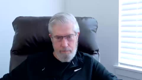 Snapshot of yougogirl_3 chatting on September 18, 8:00 pm Colorado Guy Straight online show from September 18, 8:00 pm