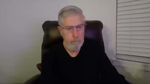 Snapshot of yougogirl_3 chatting on October 16, 12:39 pm Colorado Guy Straight online show from October 16, 12:39 pm