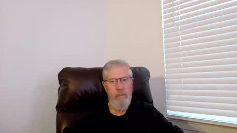 Snapshot of yougogirl_3 chatting on October 21, 1:12 pm Colorado Guy Straight online show from October 21, 1:12 pm