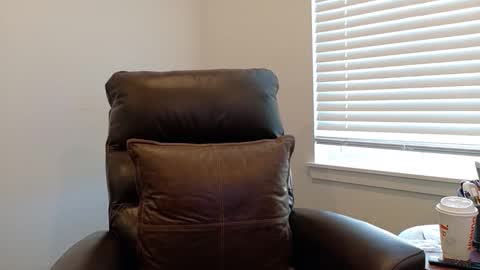 Snapshot of yougogirl_3 chatting on October 22, 5:56 pm Colorado Guy Straight online show from October 22, 5:56 pm