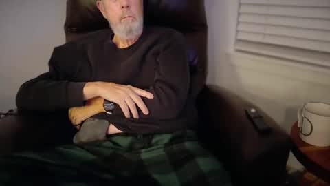 Snapshot of yougogirl_3 chatting on October 28, 6:50 am Colorado Guy Straight online show from October 28, 6:50 am