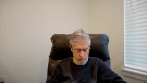 Snapshot of yougogirl_3 chatting on November 3, 2:07 pm Colorado Guy Straight online show from November 3, 2:07 pm