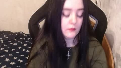 your_8a8y online show from December 11, 11:51 am